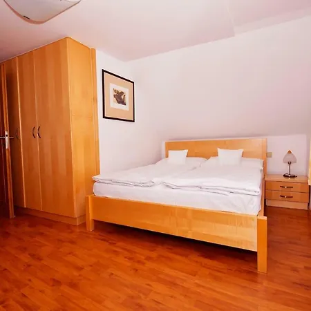 Na Ostrove Czeski Krumlow