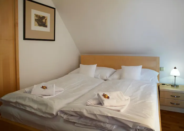 Casa de hóspedes Na Ostrove 3*