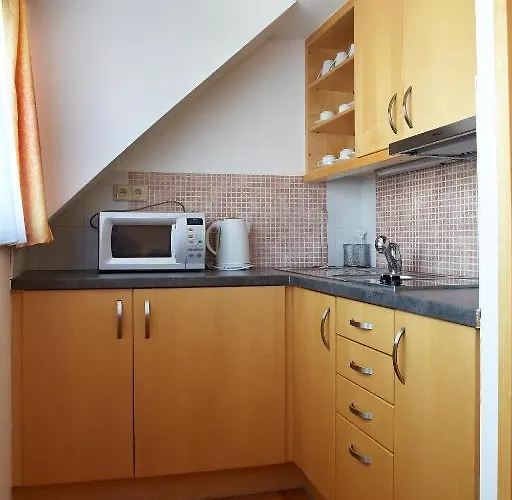 Πανσιόν Na Ostrove